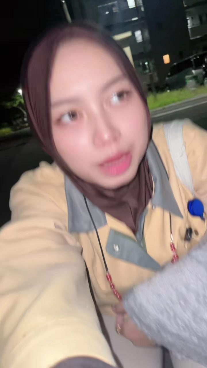 @Nis_
