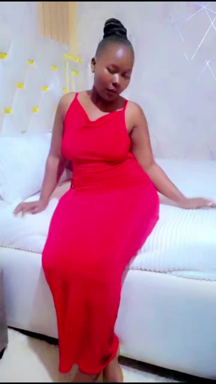 @itsyourgirlAmina