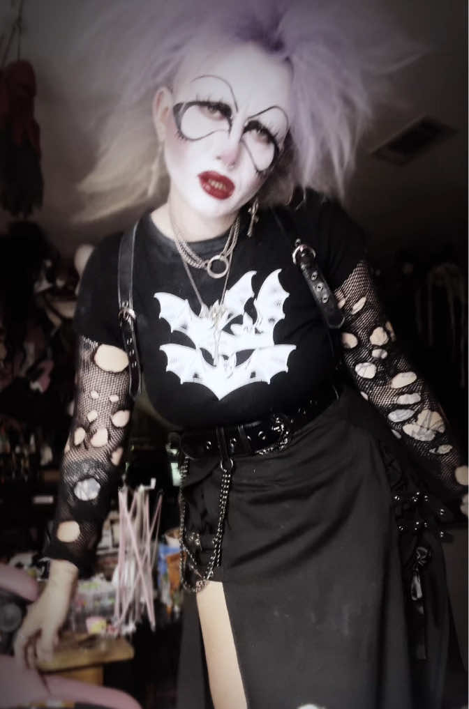 @dollygoth666