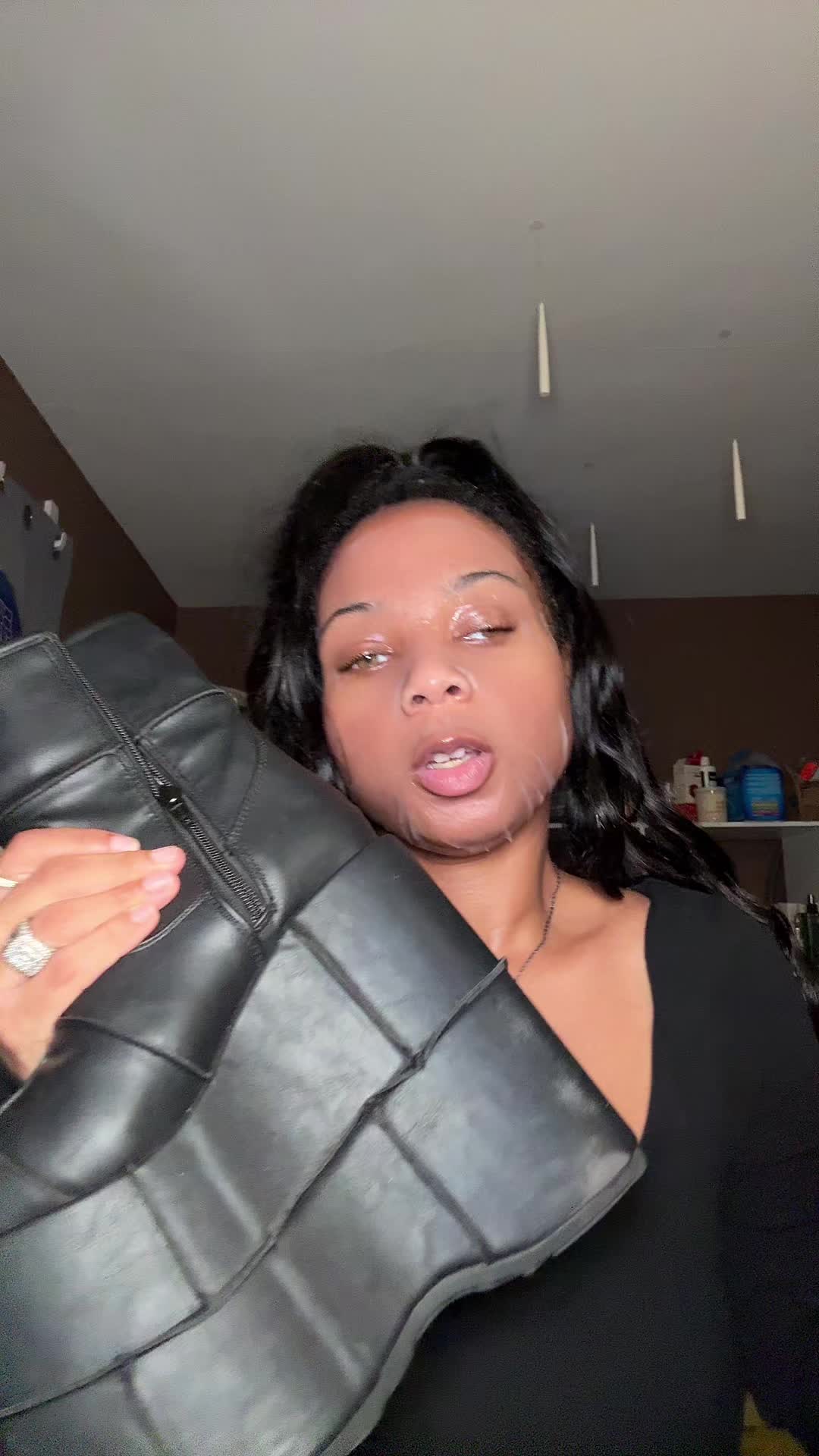 @Vanessa Unsupervised | UGC