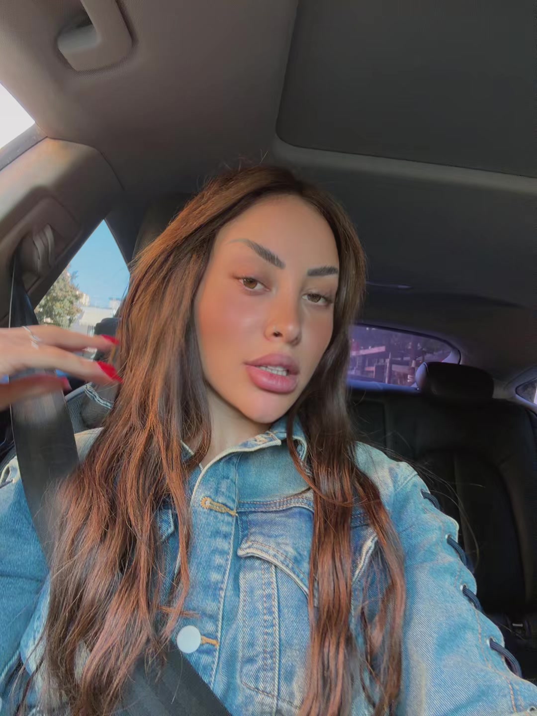 @LonaMuca