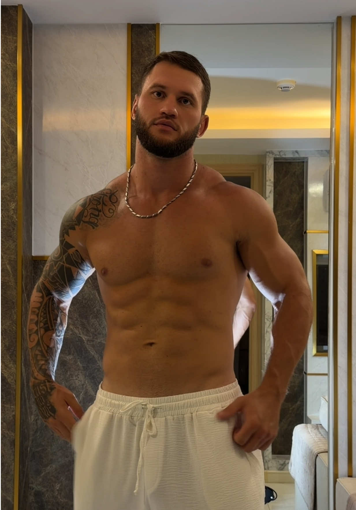 @Alexfitluvx