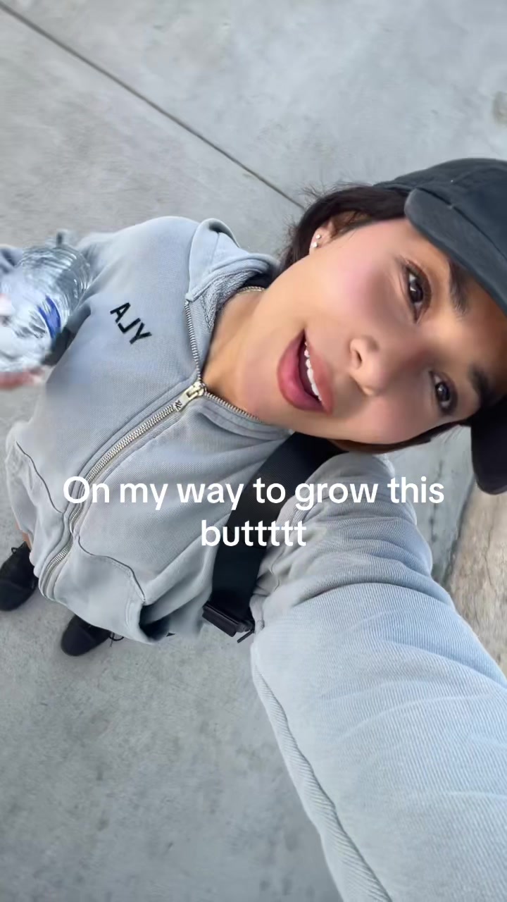 @Emily 🧸💞