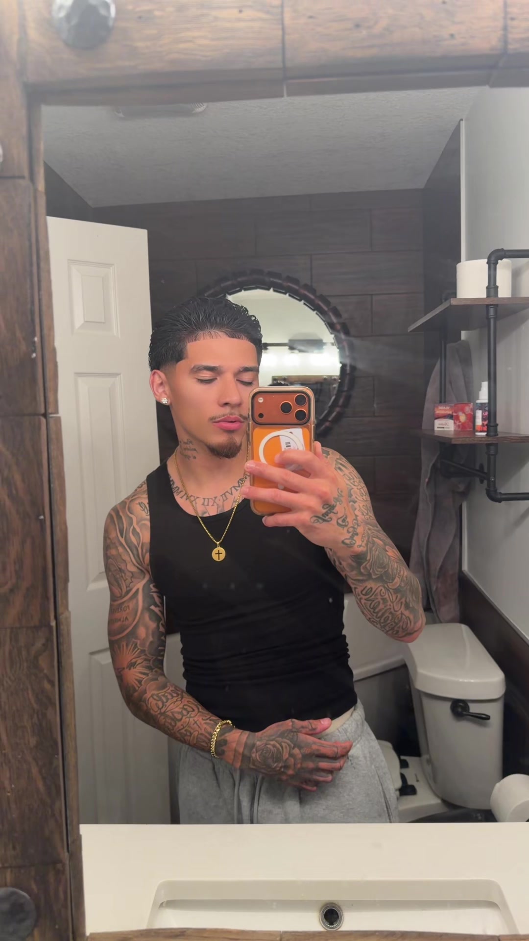 @2.official.Marco🦇