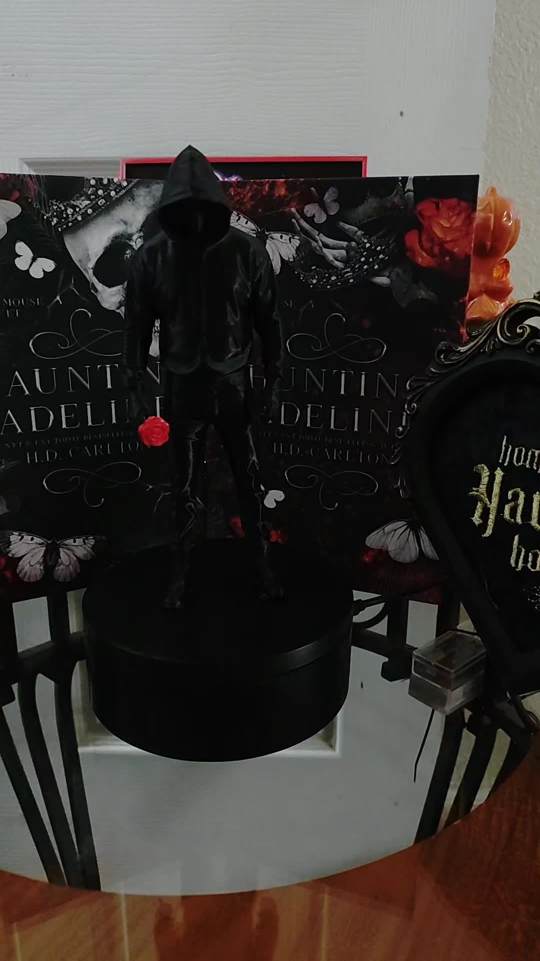 @Haunter Heels