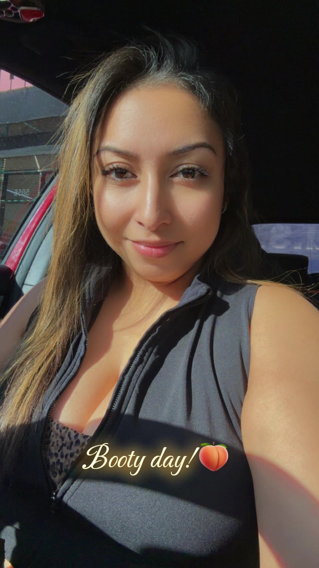@N I K K I T A ♥️