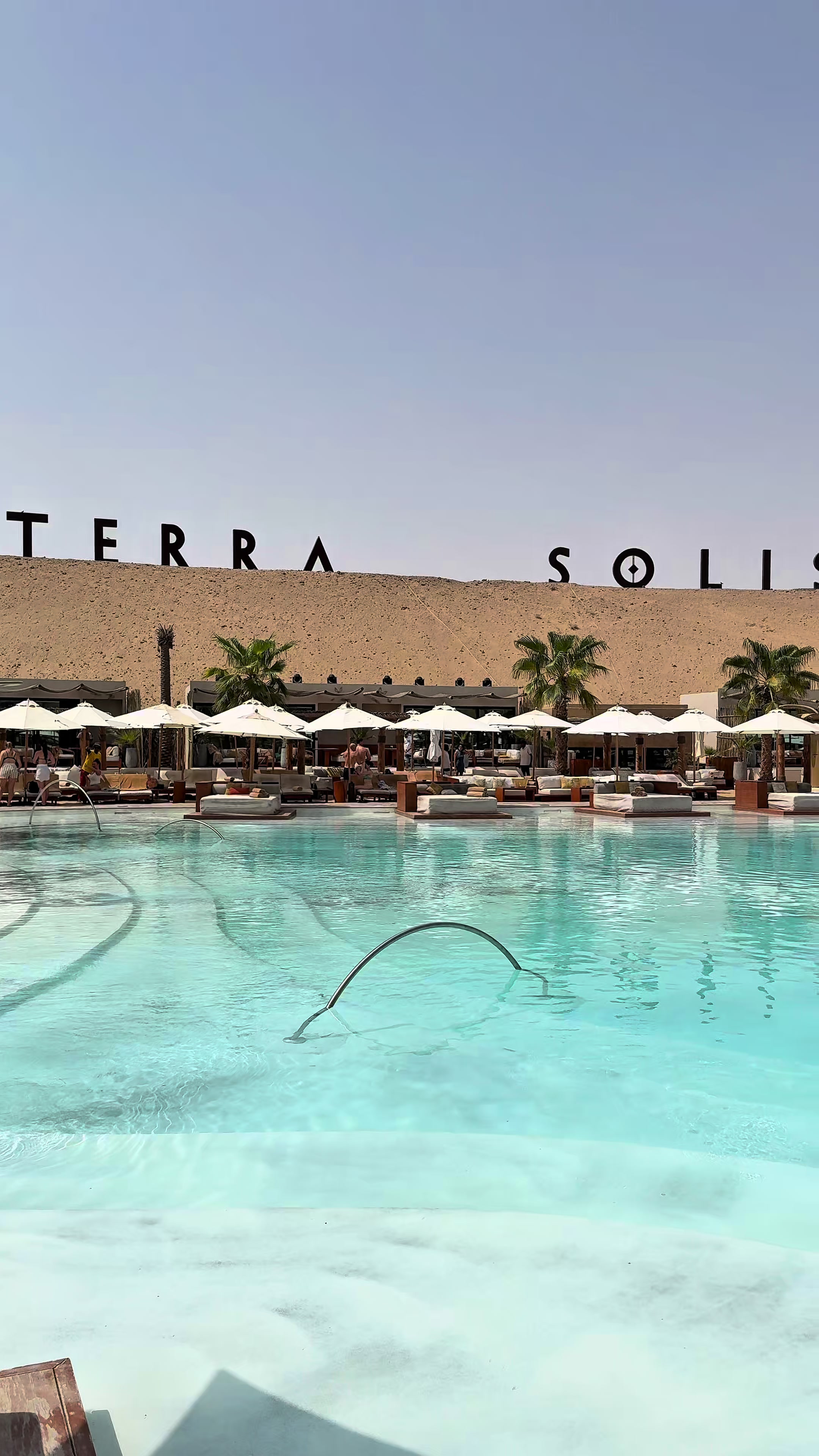 @Hotel Finds + Luxury Travel