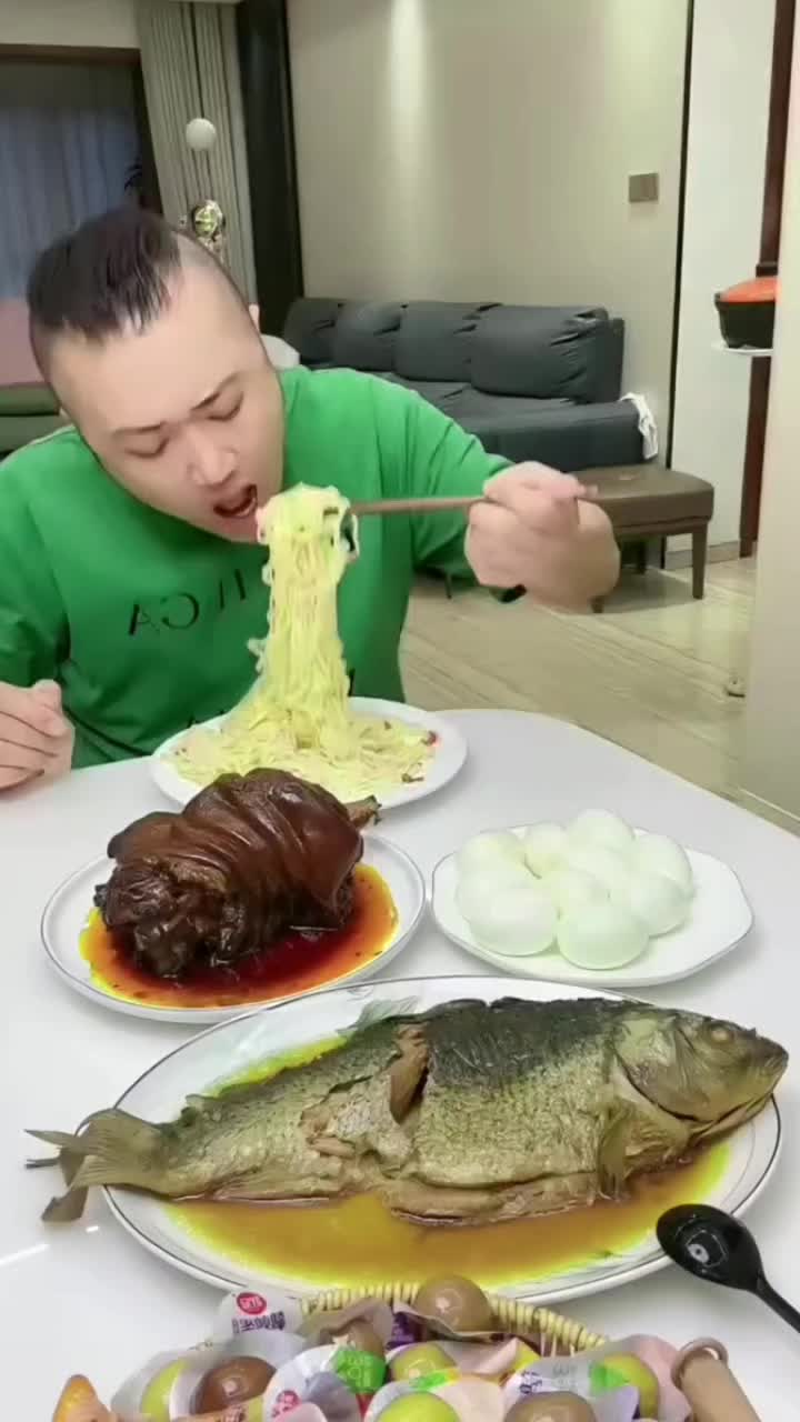 @foodmukbang