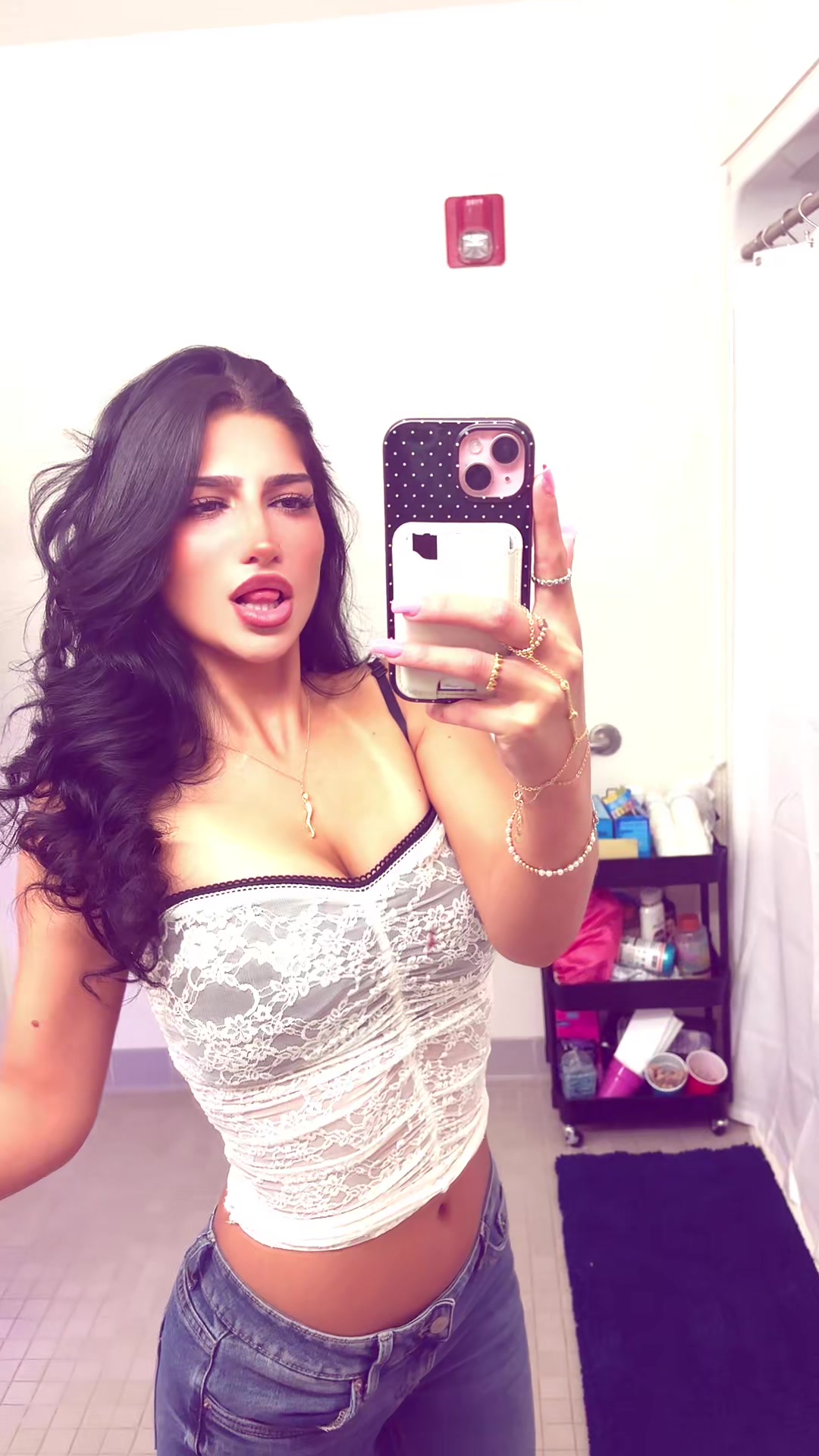 @avadeluca
