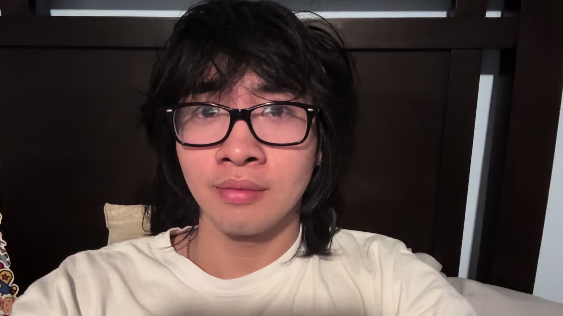 @Guy who looks away at explosio
