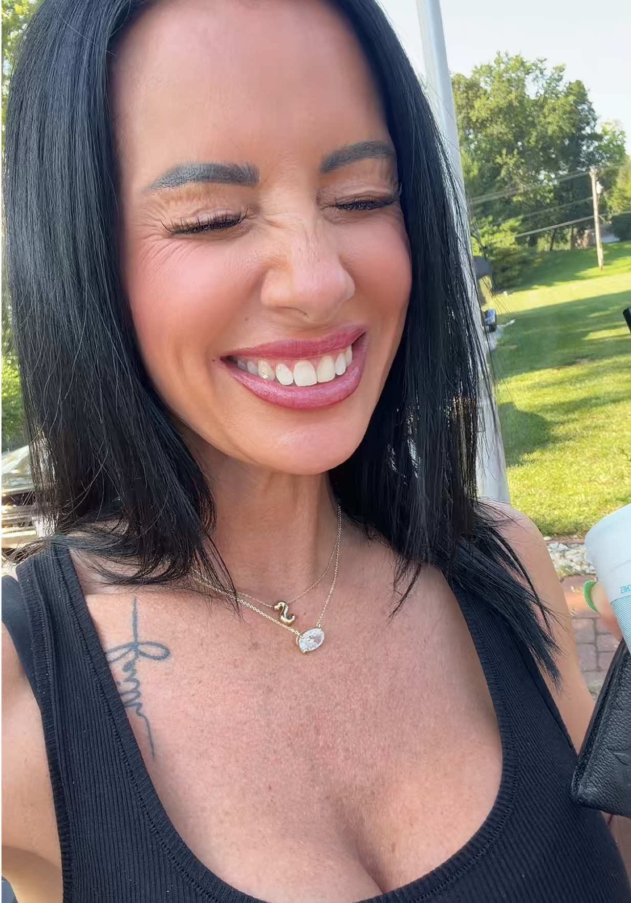 @stayseebeee 🖤
