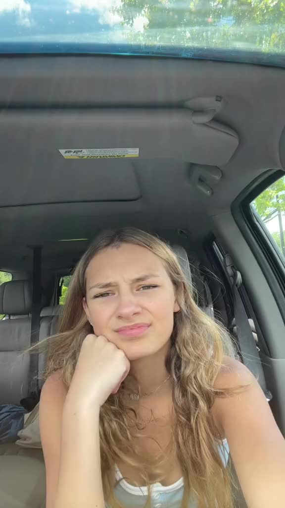 @Ava