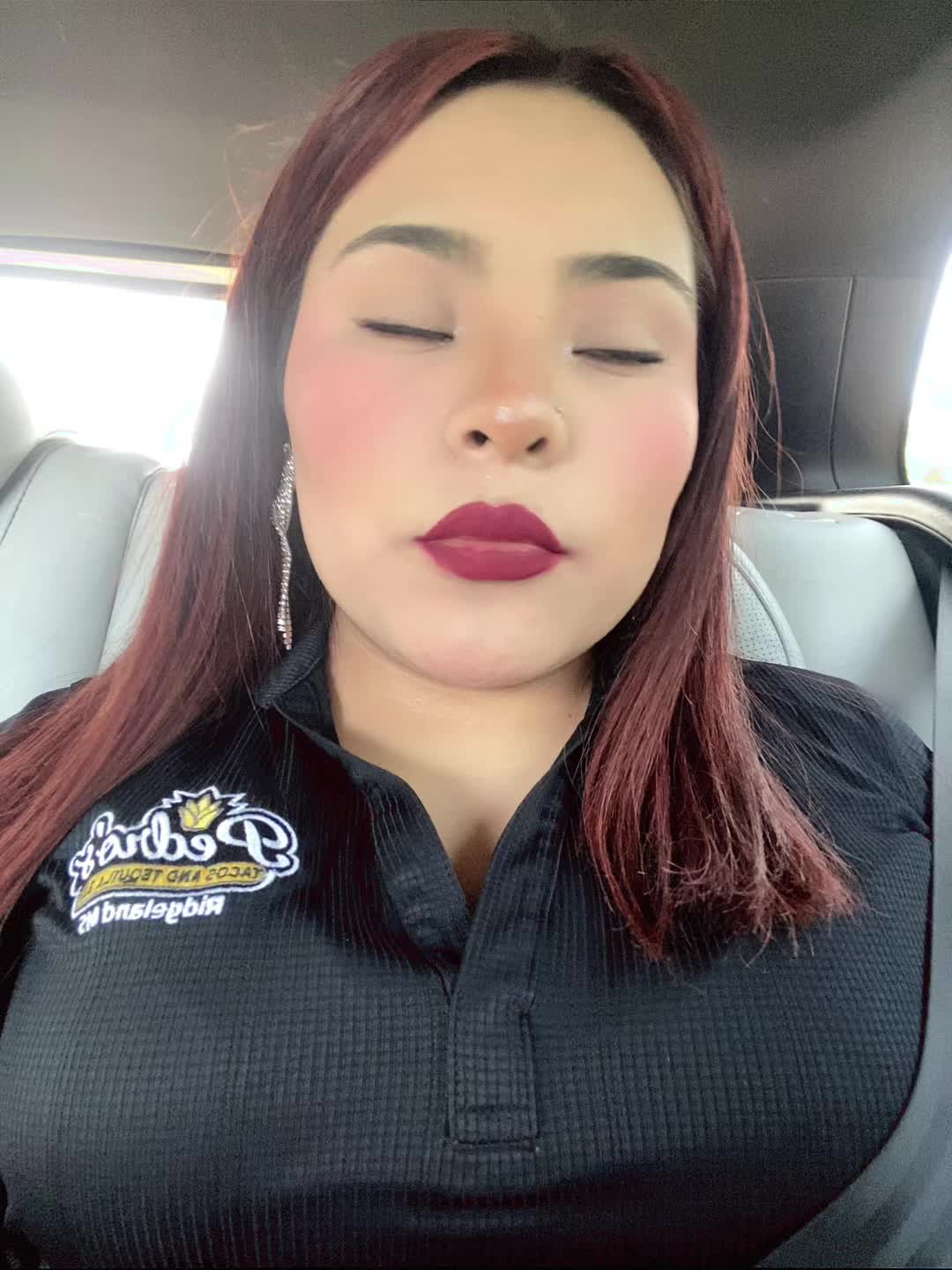 @Mía Hernandez ๐๐๐