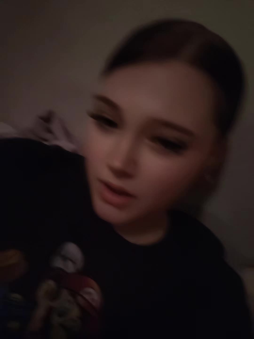 @💣