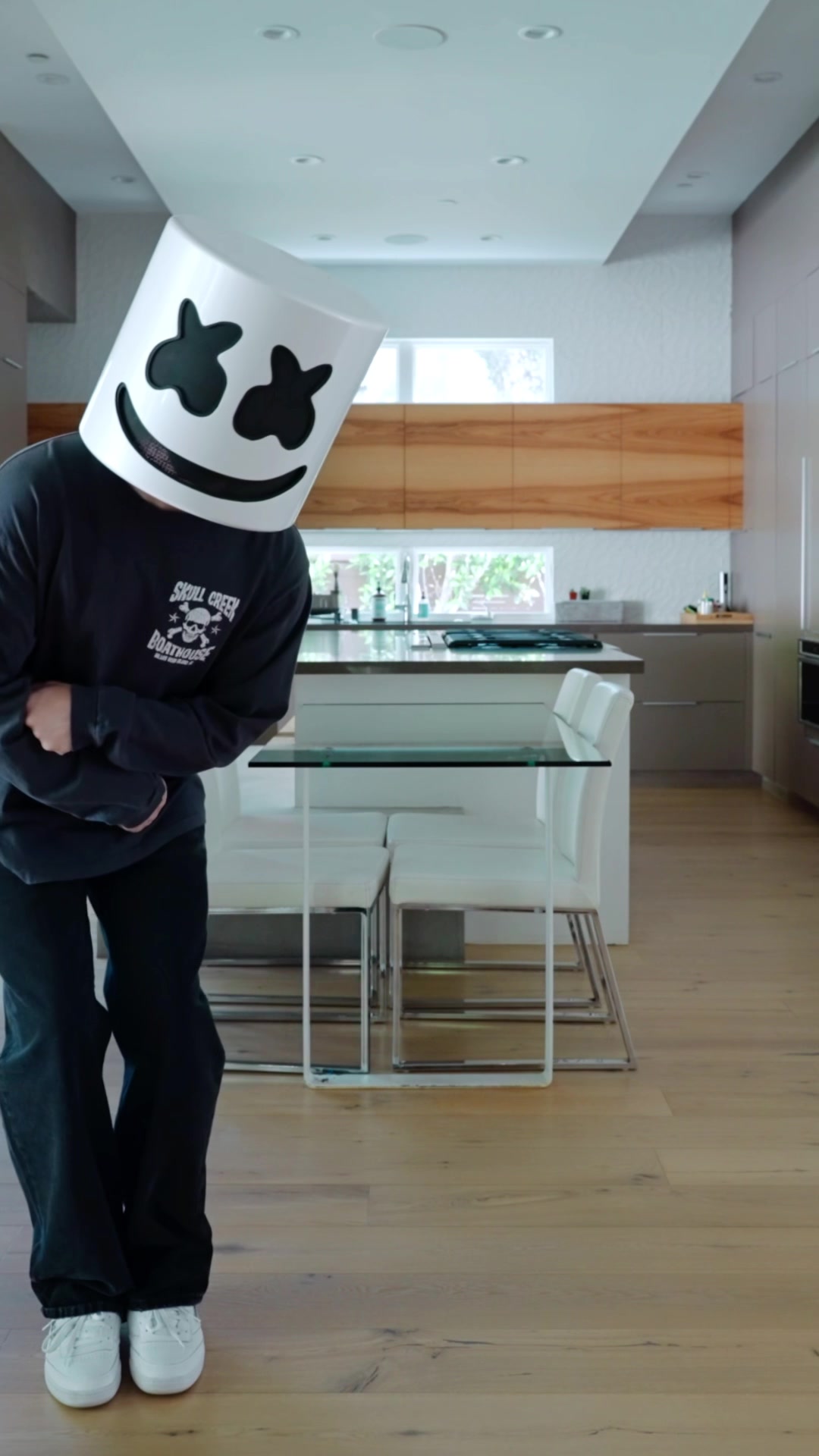 @Marshmello