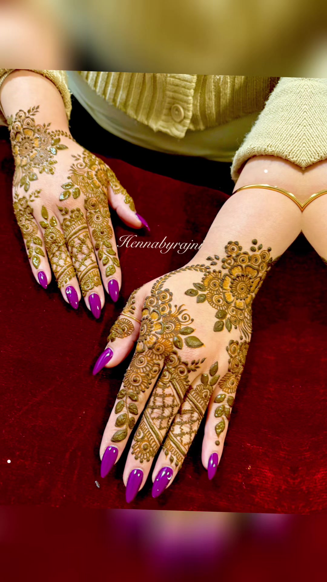 @Hennabyrajni
