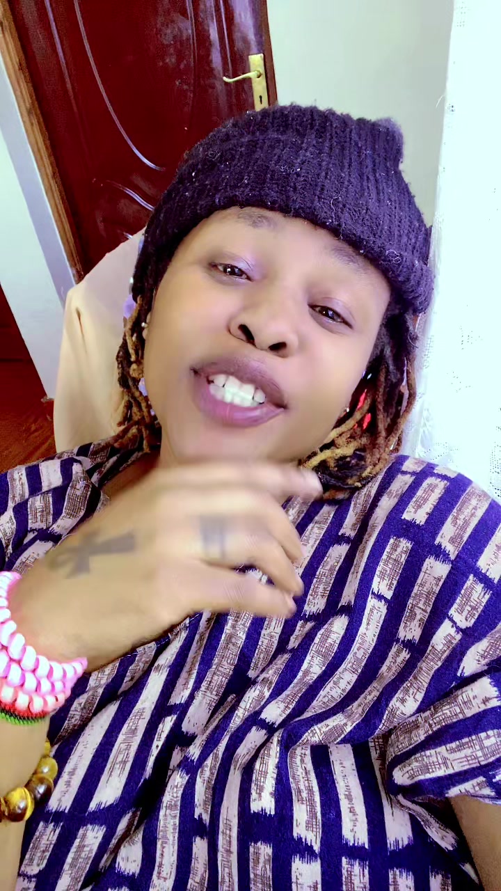 @M&ucirc;y&ucirc;🧑🏿&zwj;🎤The Stable Genius🐉