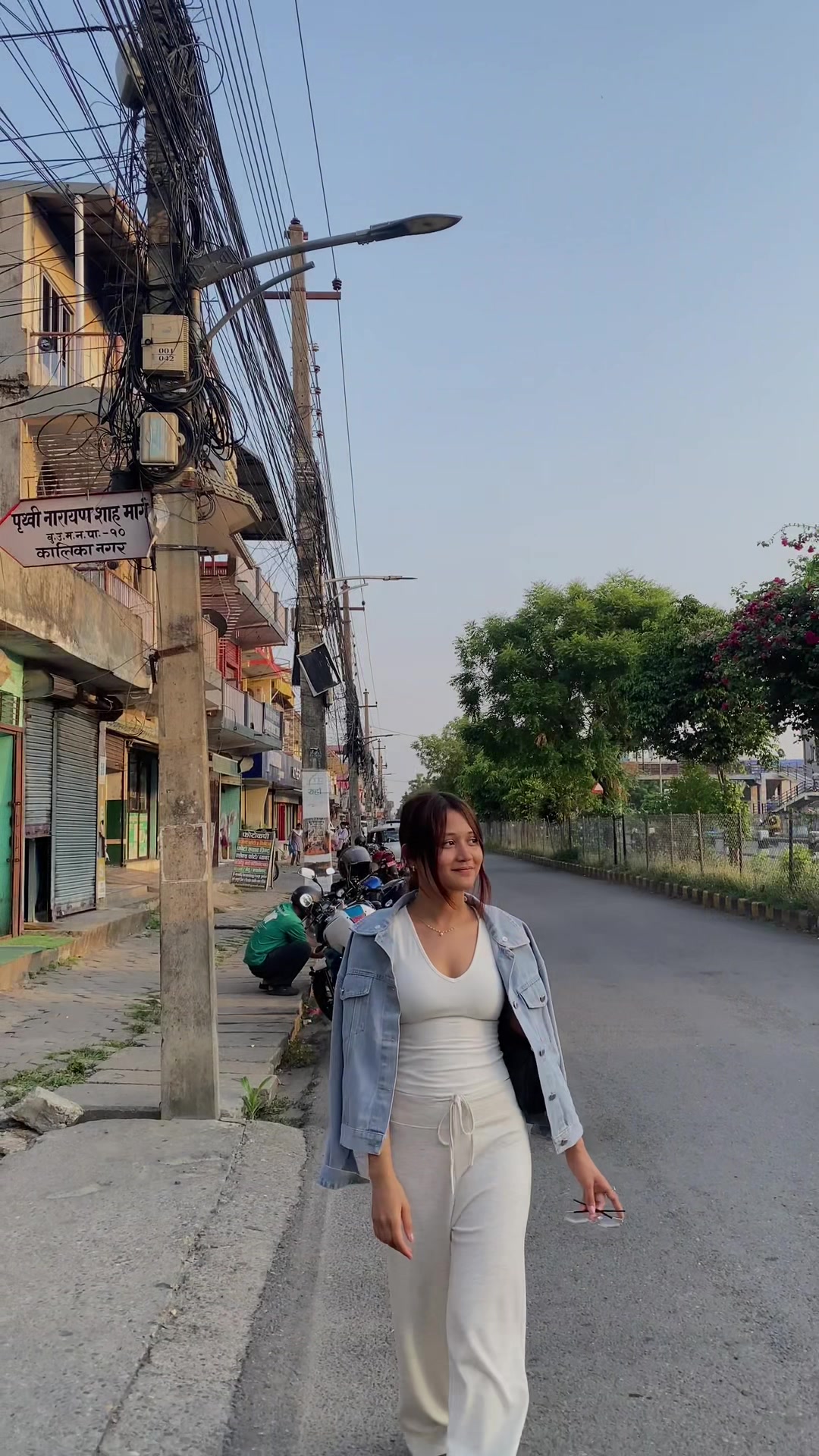 @दिव्या क्षेत्री ।
