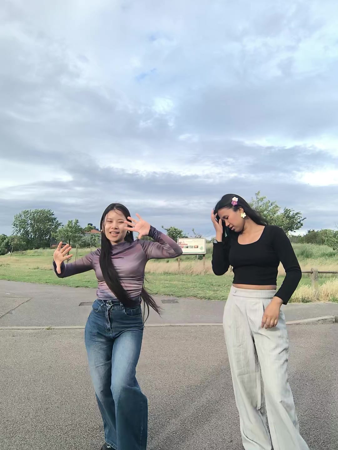 @Shush_🤫_Me