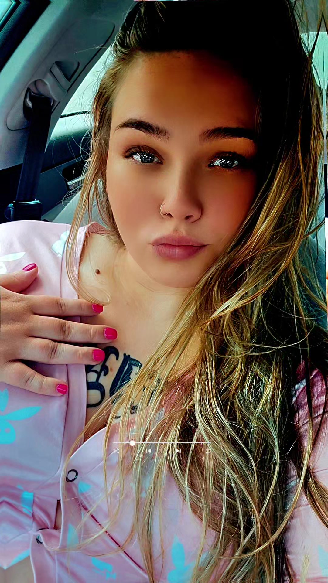 @🍒 Alana Barrett