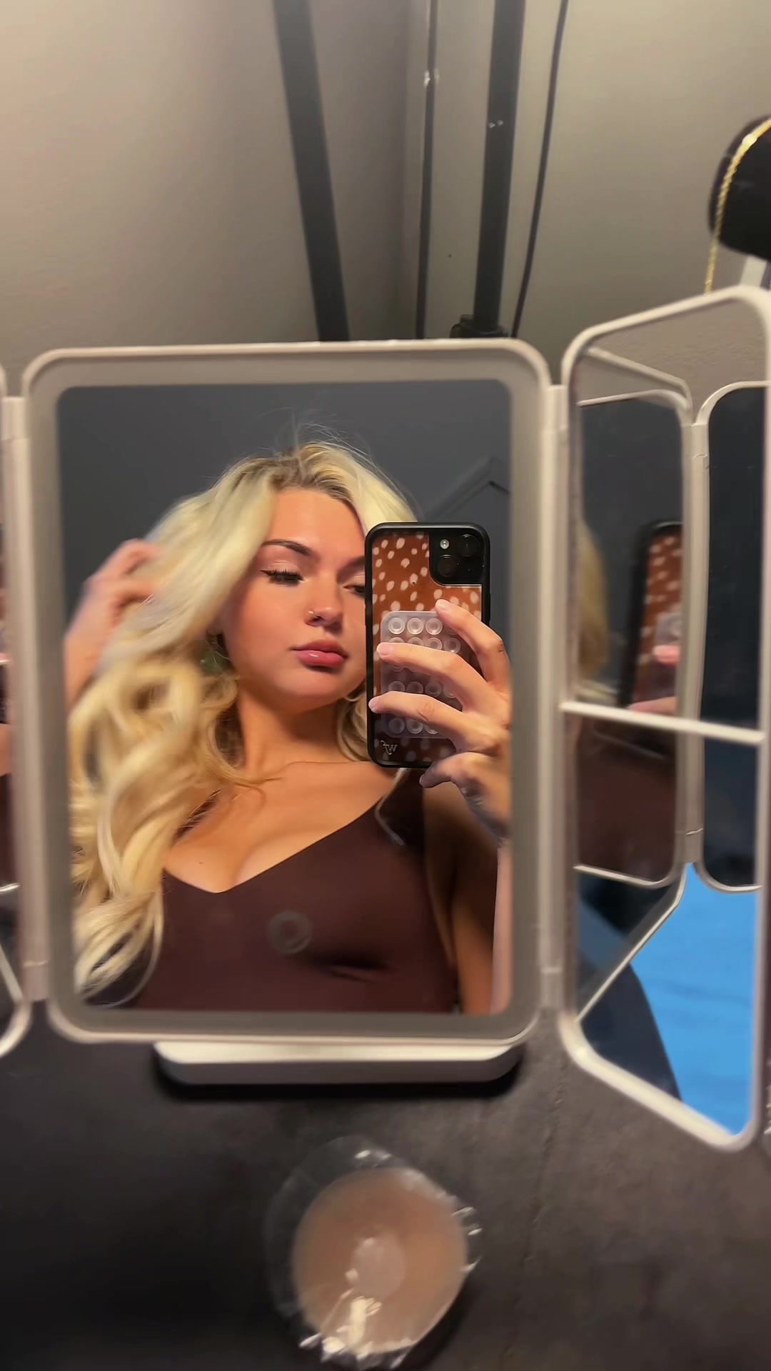 @elenacran