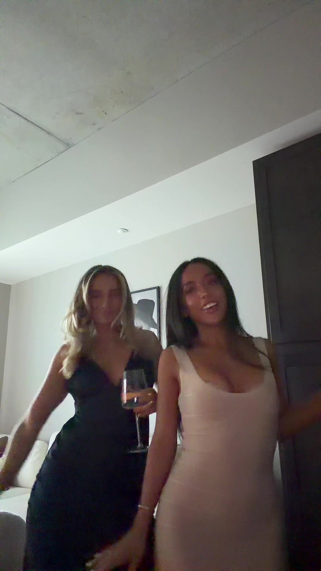 @ella