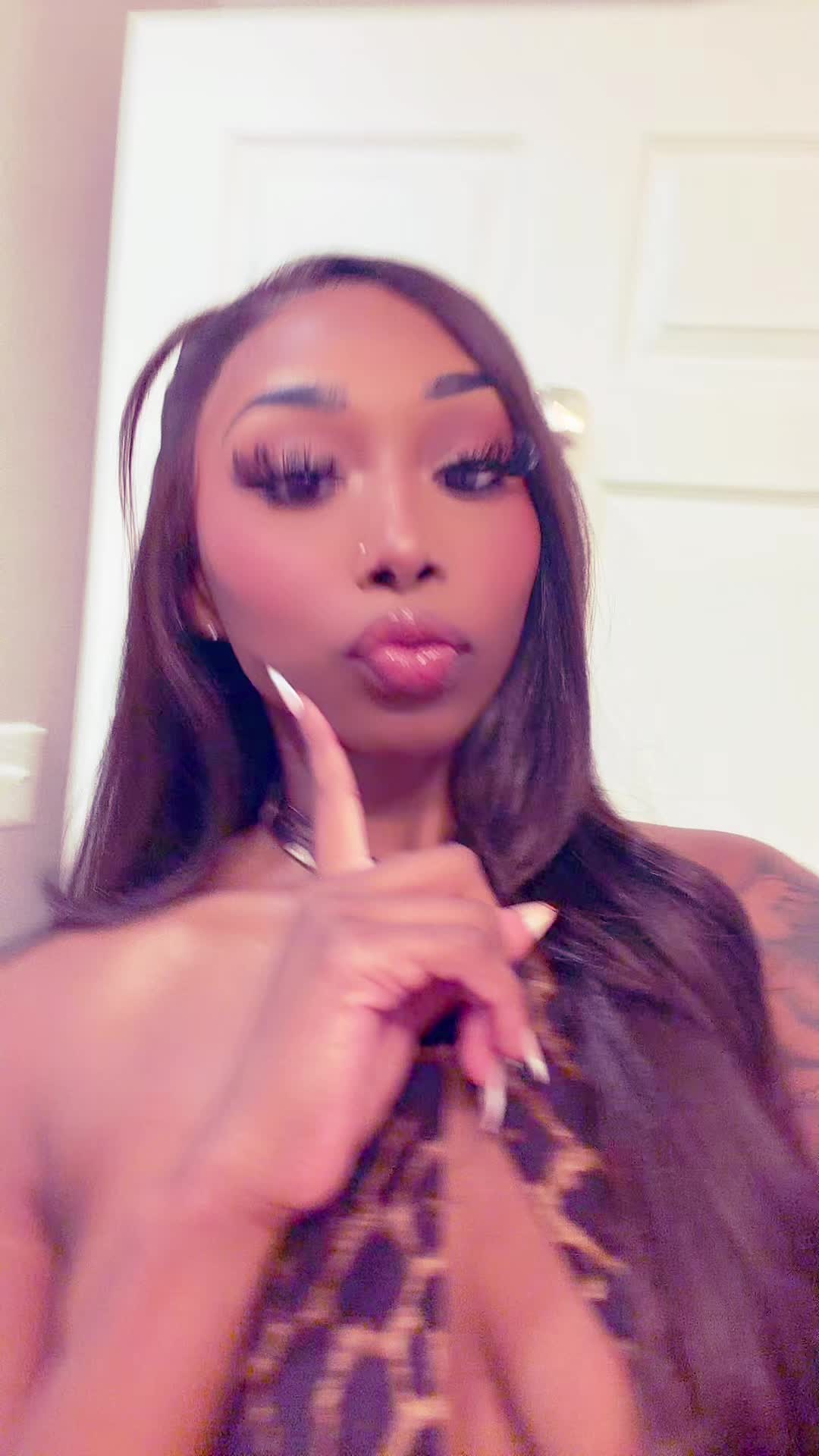 @danaisa🤎