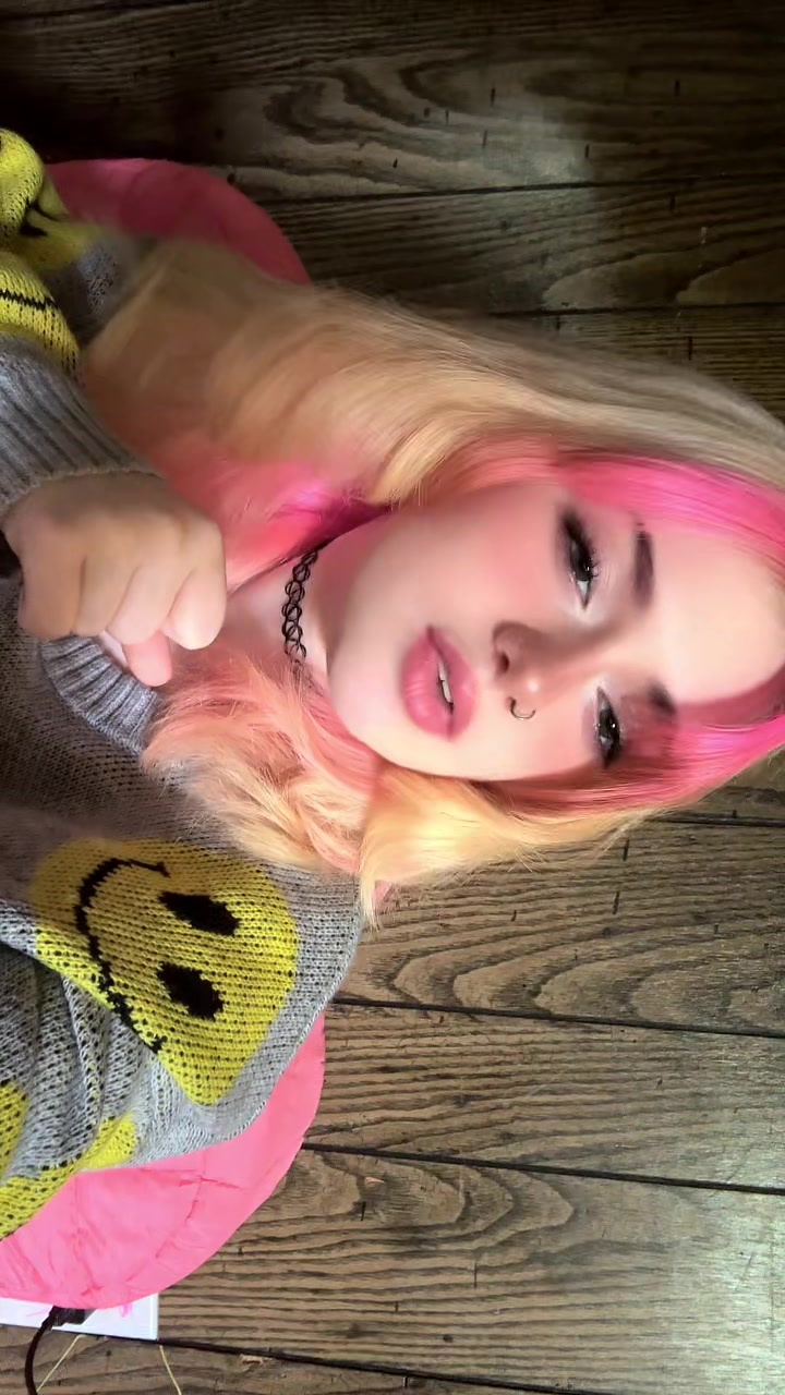 @Bella_9_9_9