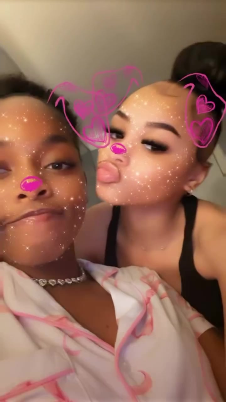 @reinamonaee