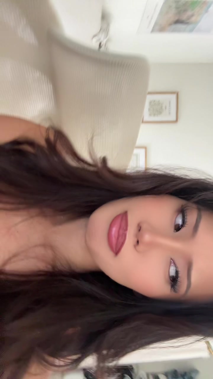 @L E N A