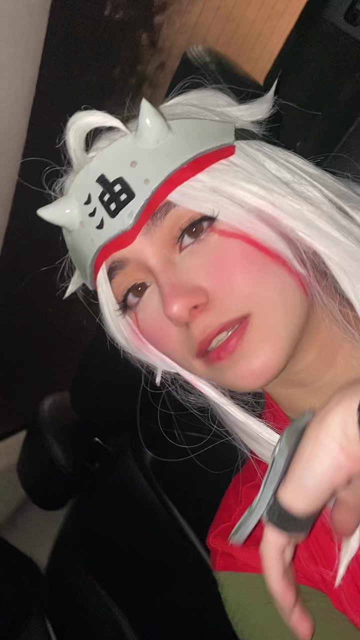 @𝘦𝘭𝘰𝘣𝘳𝘰𝘭𝘺