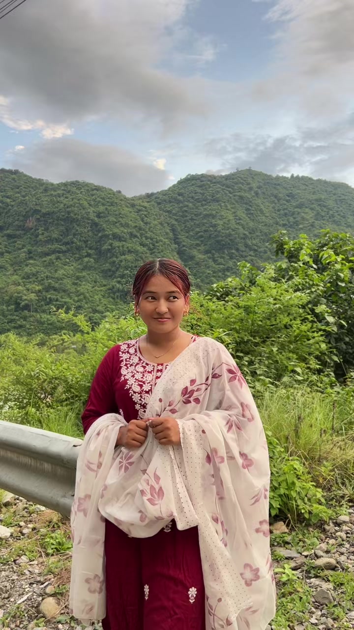 @चमेली🌻