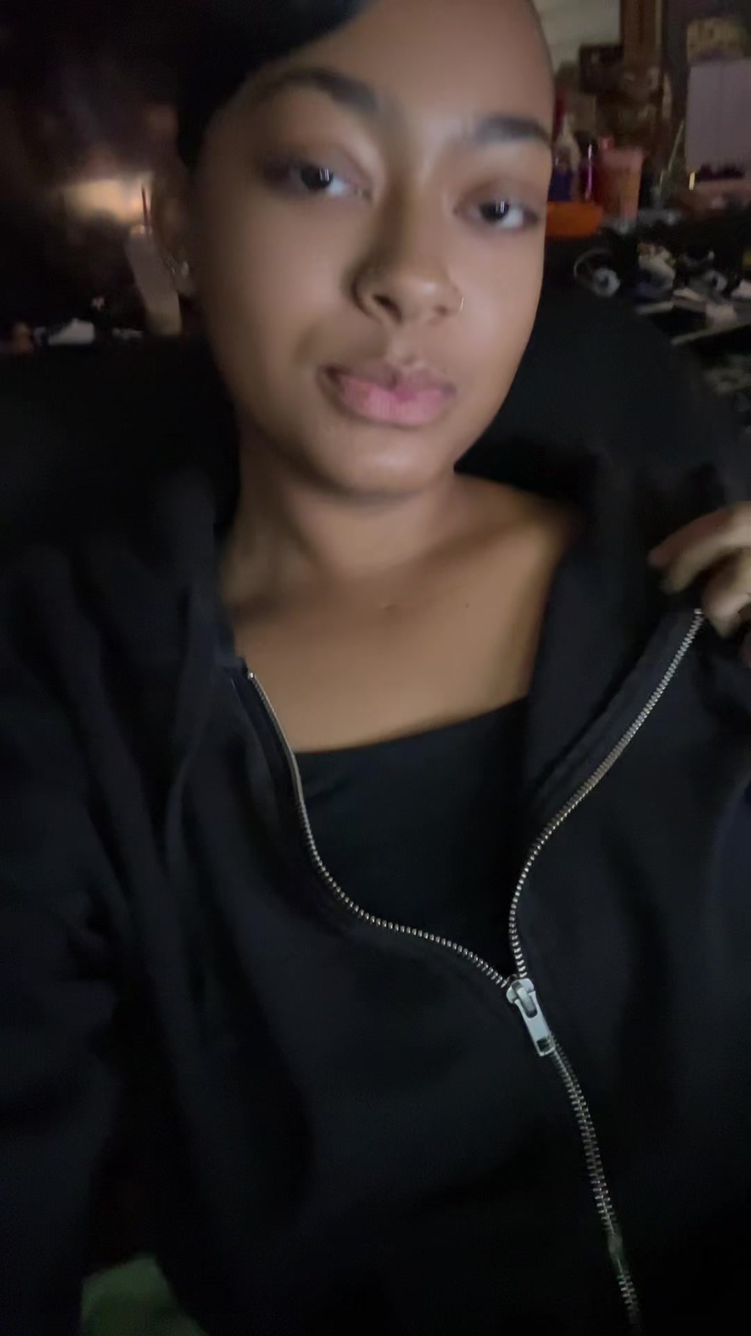 @kiya🖤🪐