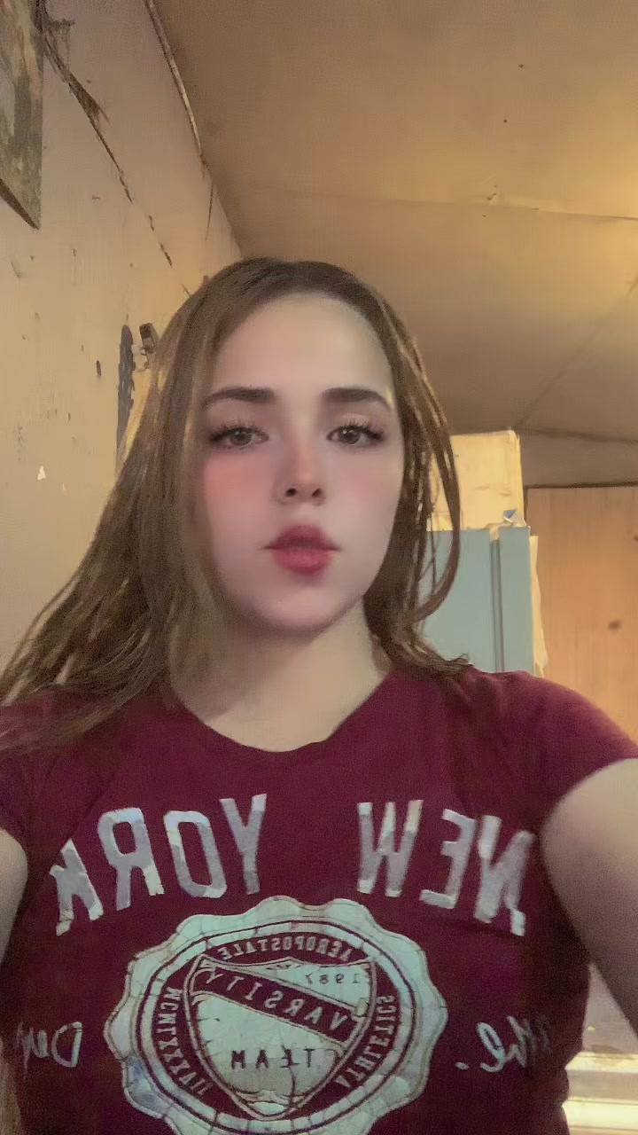@👸