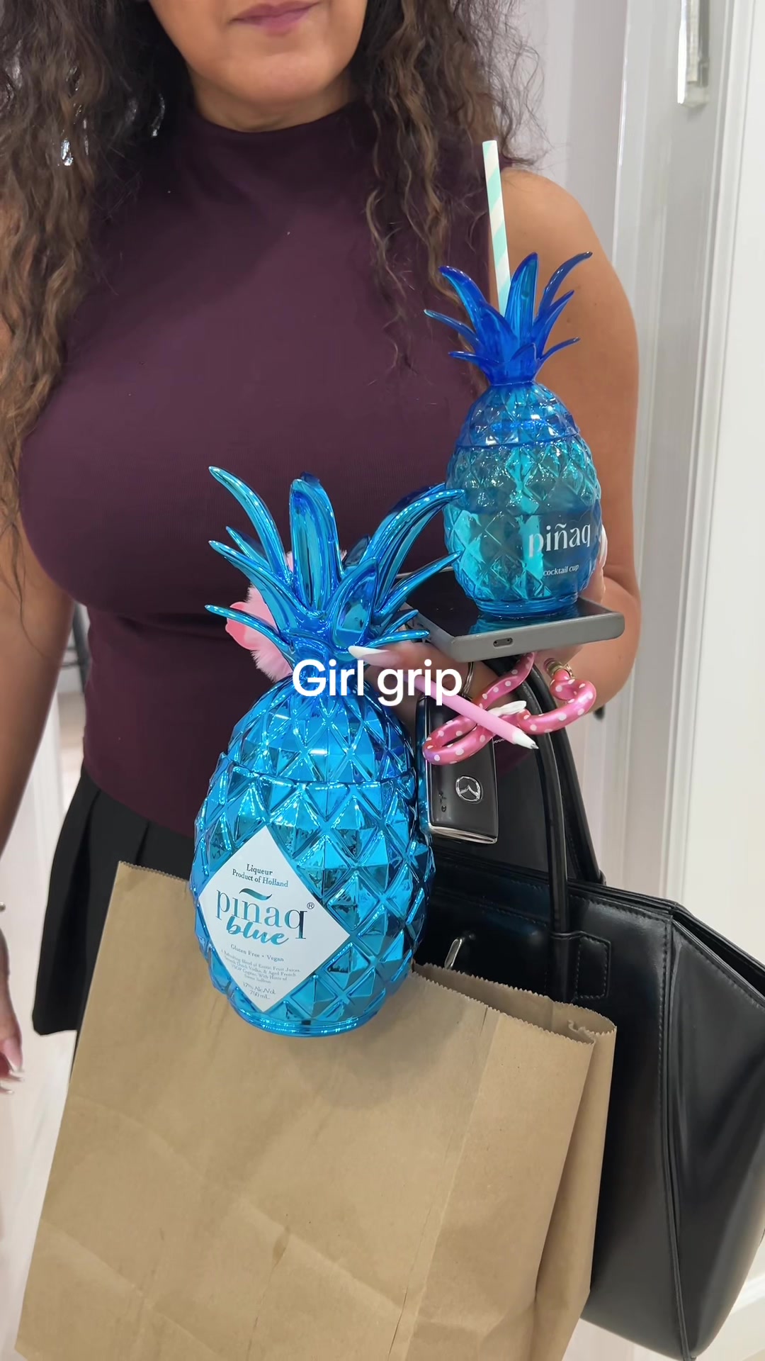 @piñaq