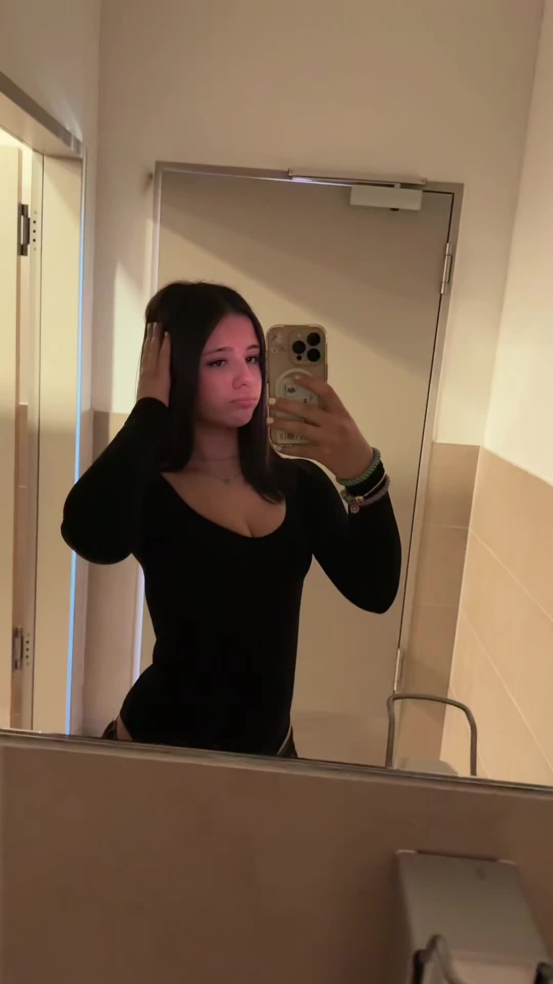 @ℐ𝓇𝒾𝓈'ꨄ