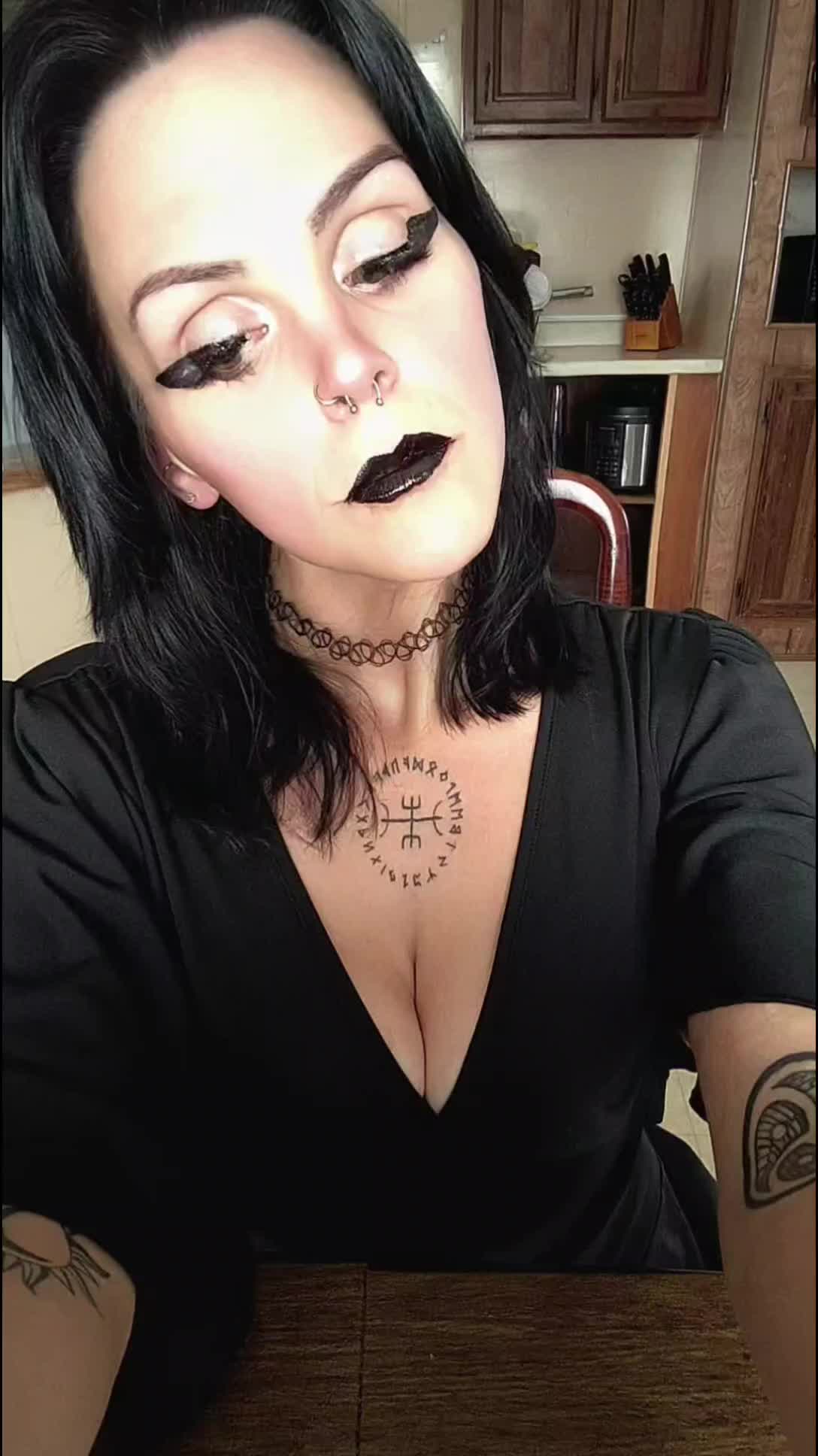 @🖤ITS_AIMEE_BISSSH🖤
