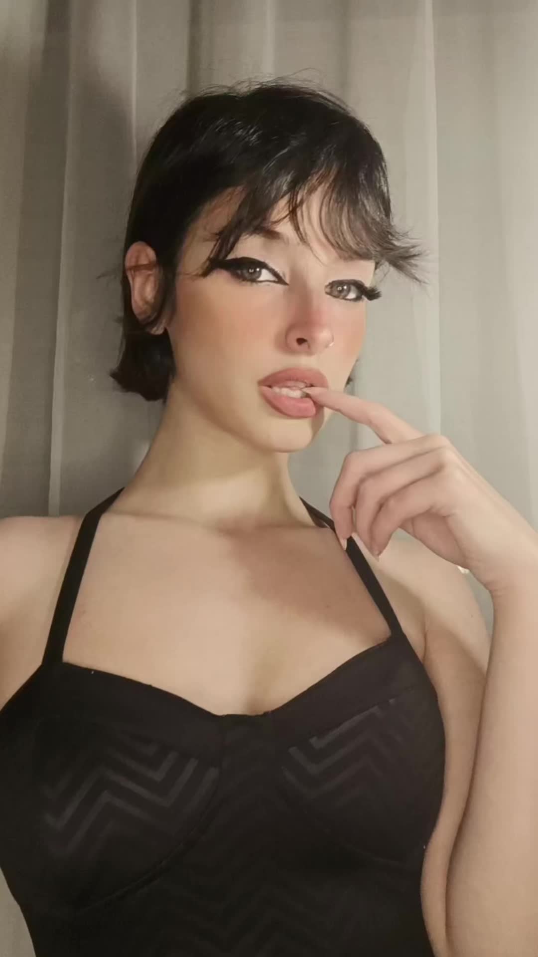 @Valentina