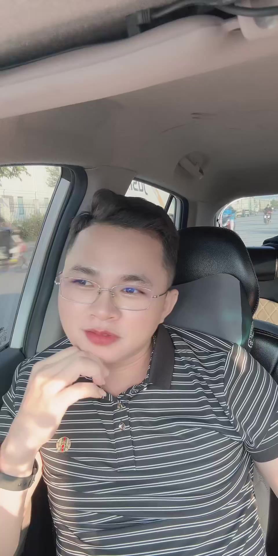 @Đặng Hải (quản l&yacute; Foxconn)