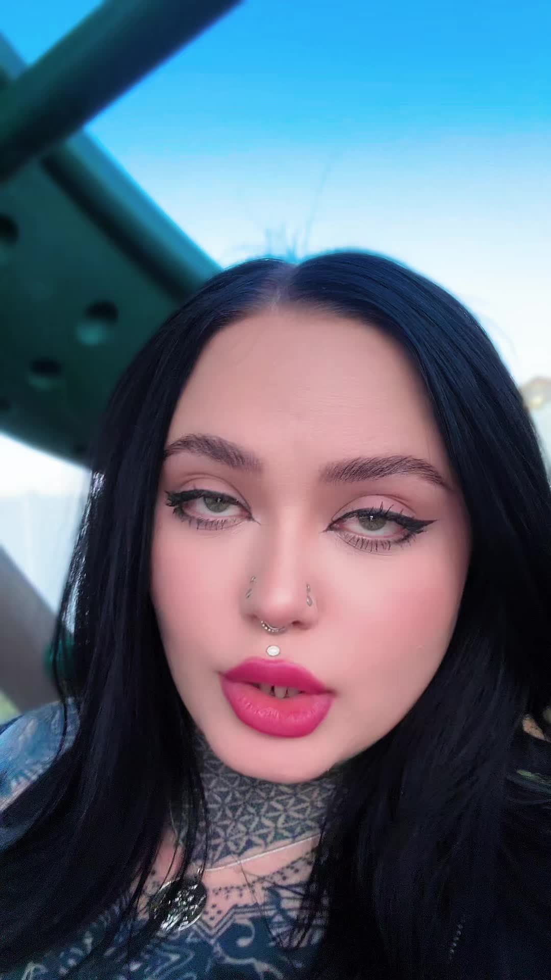 @🦇ℬ𝓇ℴℴ𝓀𝓁𝓎𝓃𝓃🦇