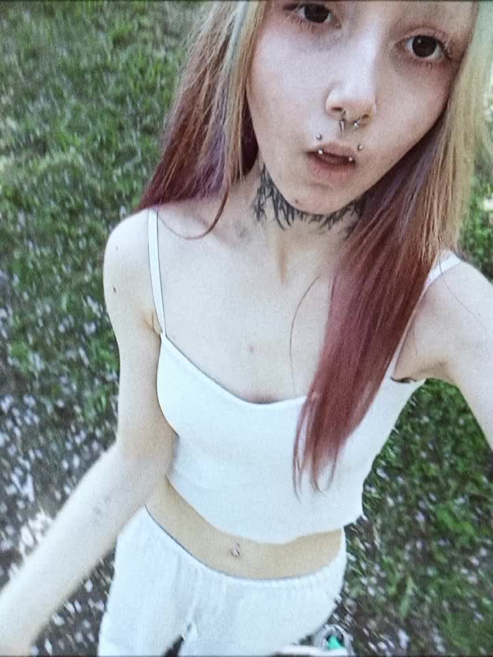 @mika ::🪽🪽