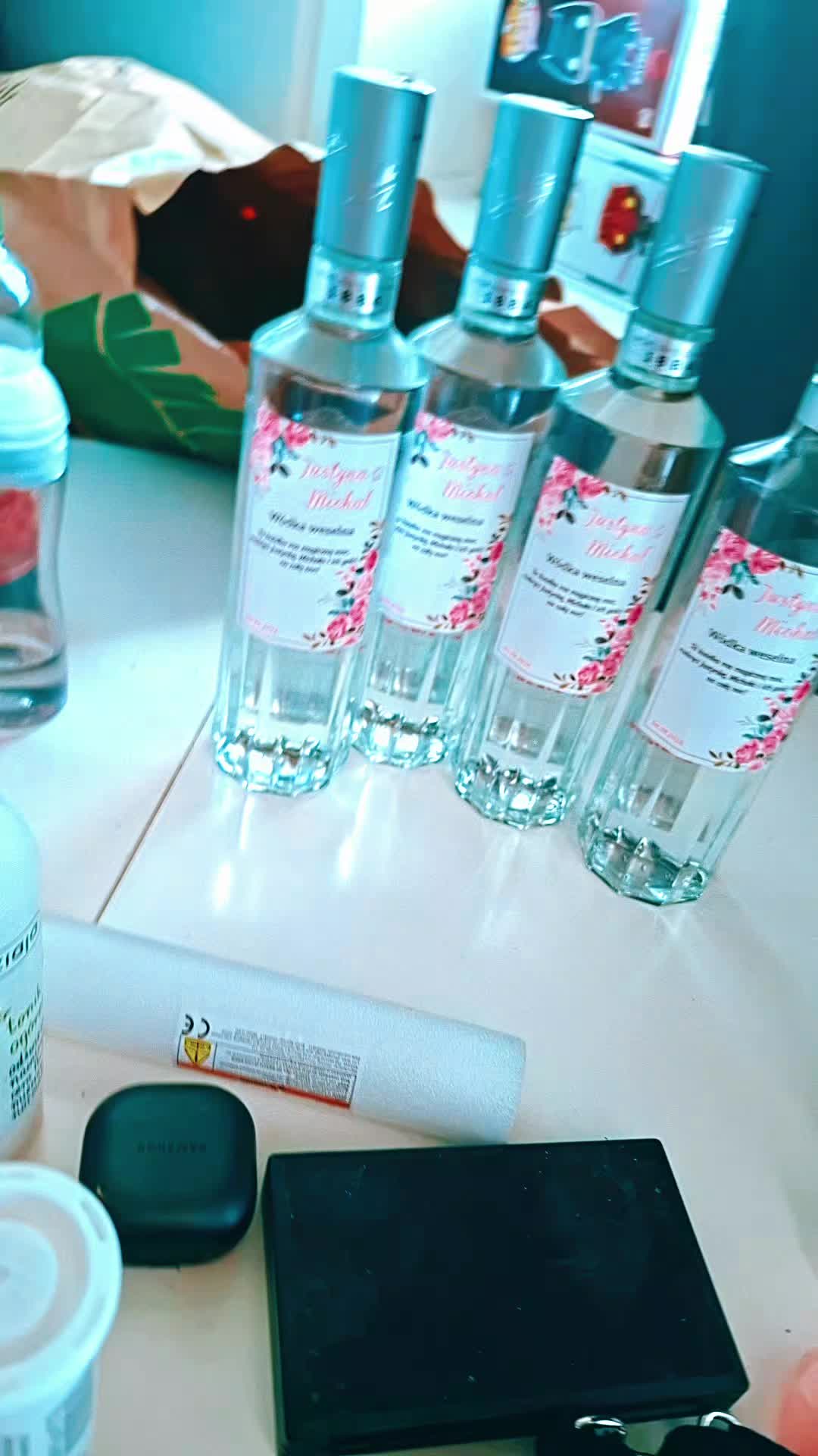 @kroliczekhop*