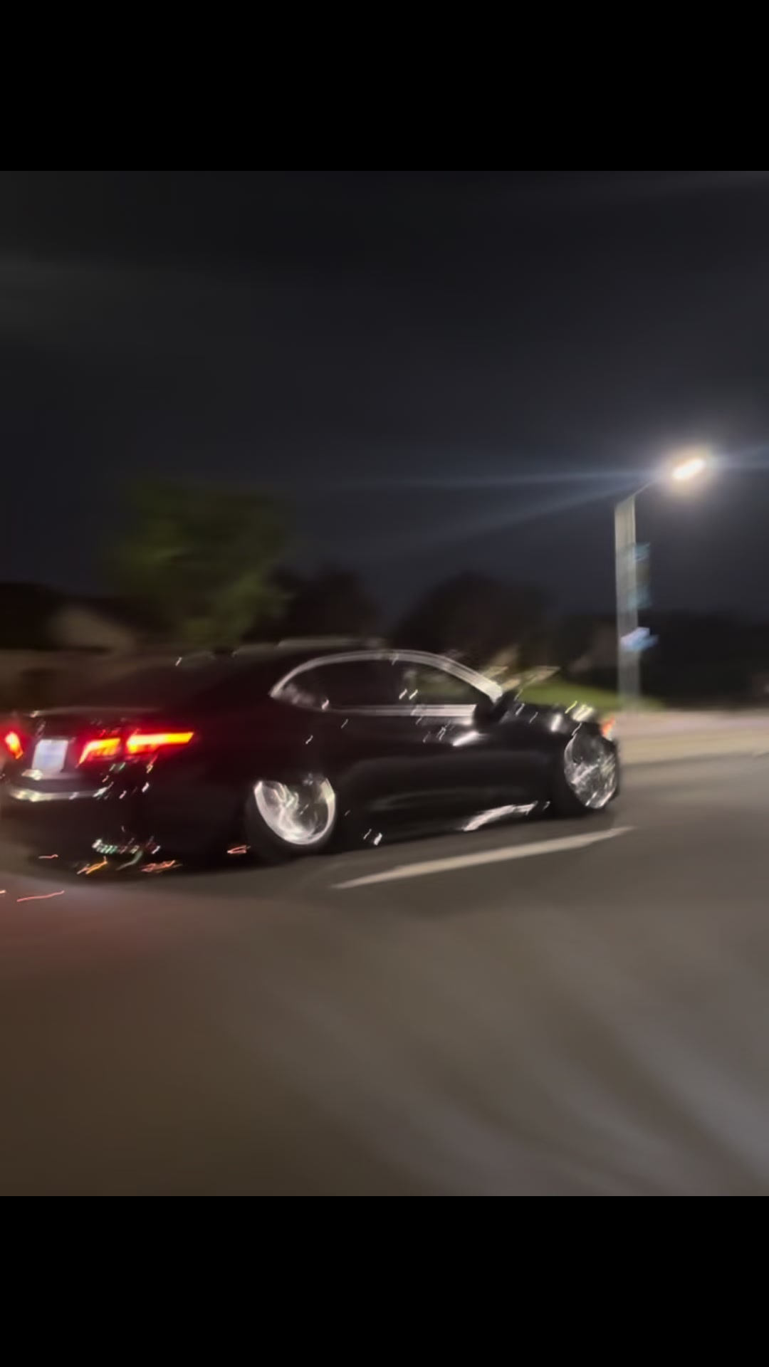 @￼