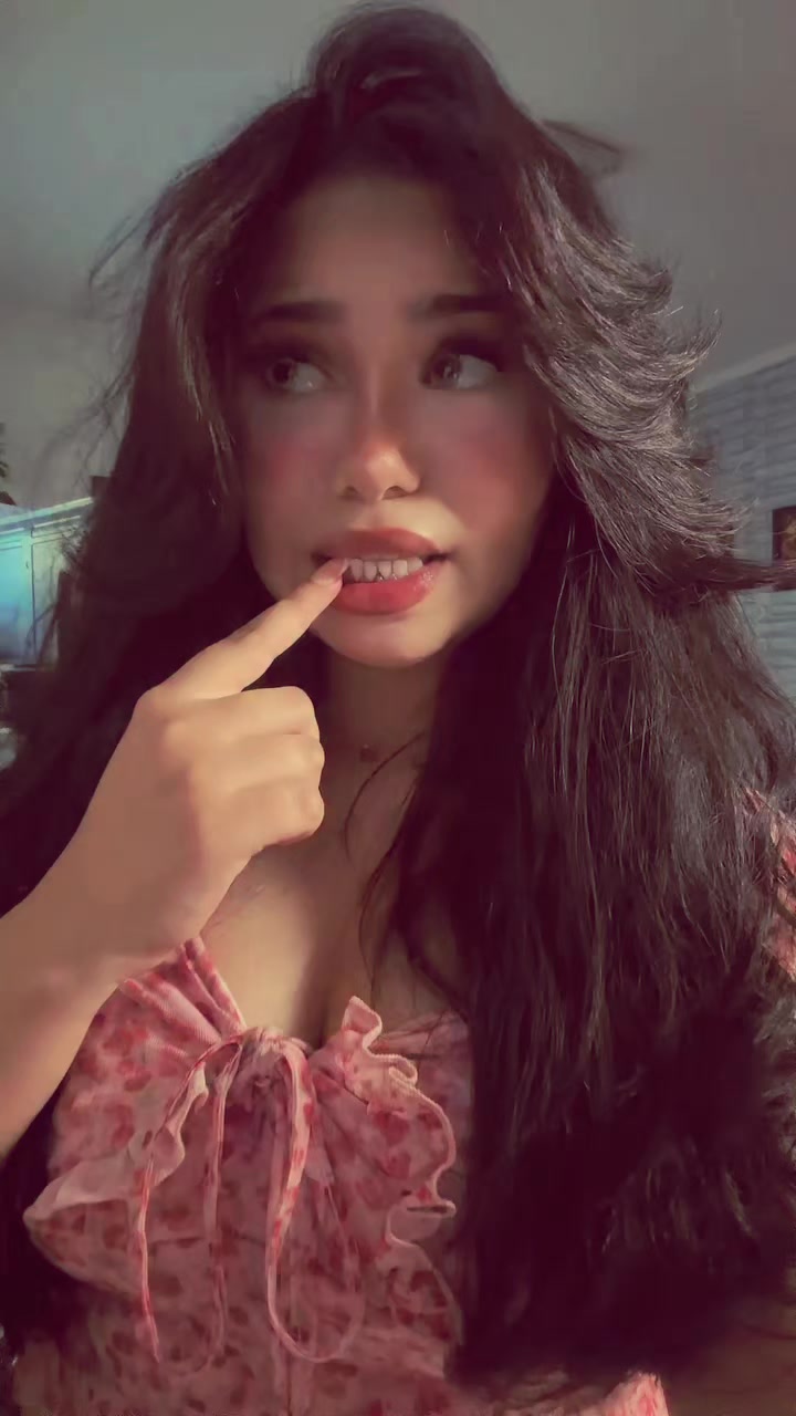 @ᗷOᑌᖇᗩᑎᗪI 😈