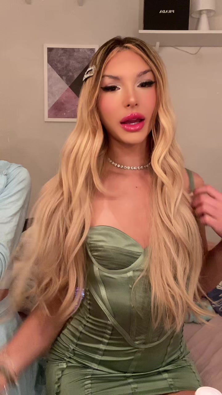 @Elloá Zampierii