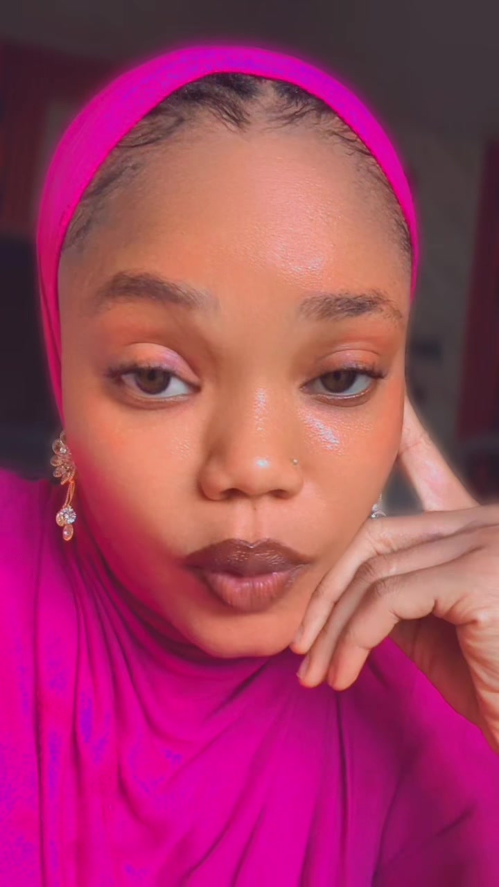 @Nazzybeautytouch 💄🥰