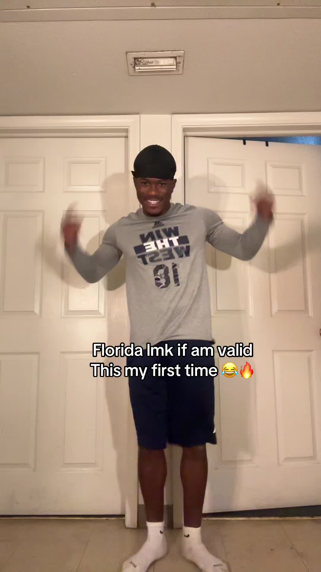 @Laarayy