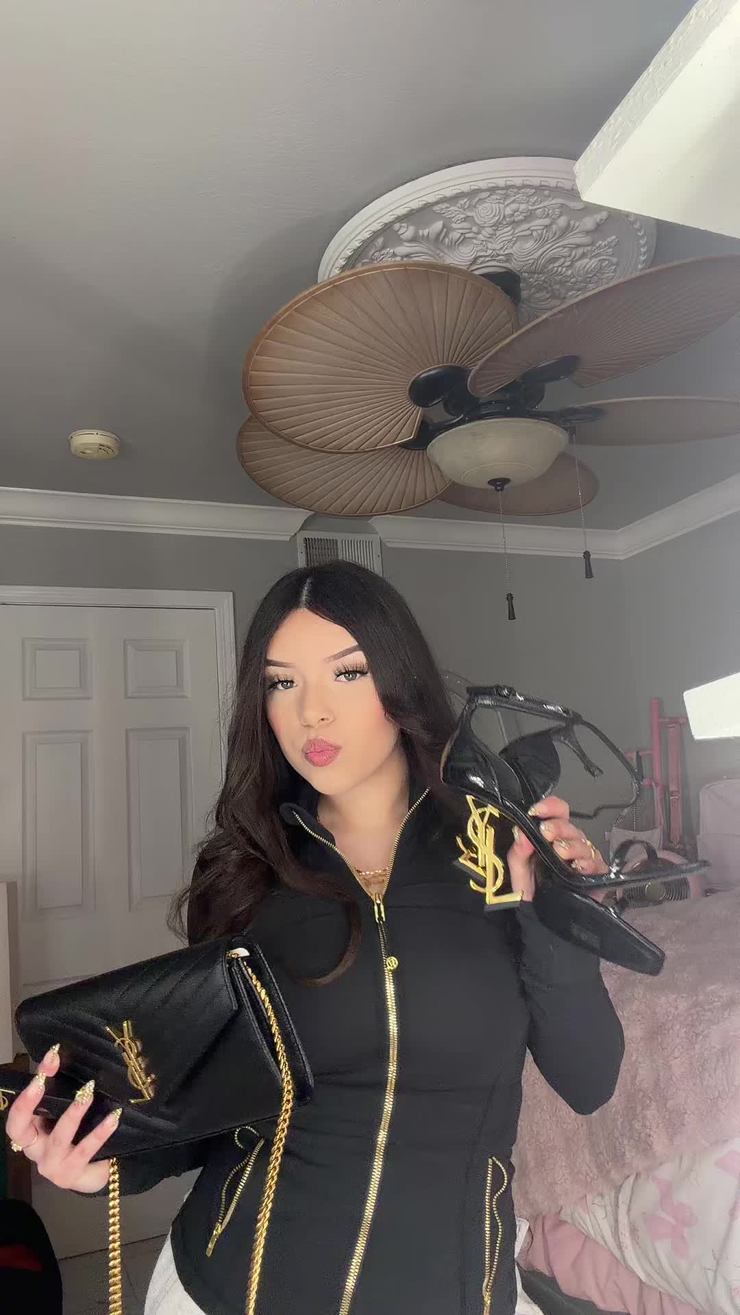 @𝓮