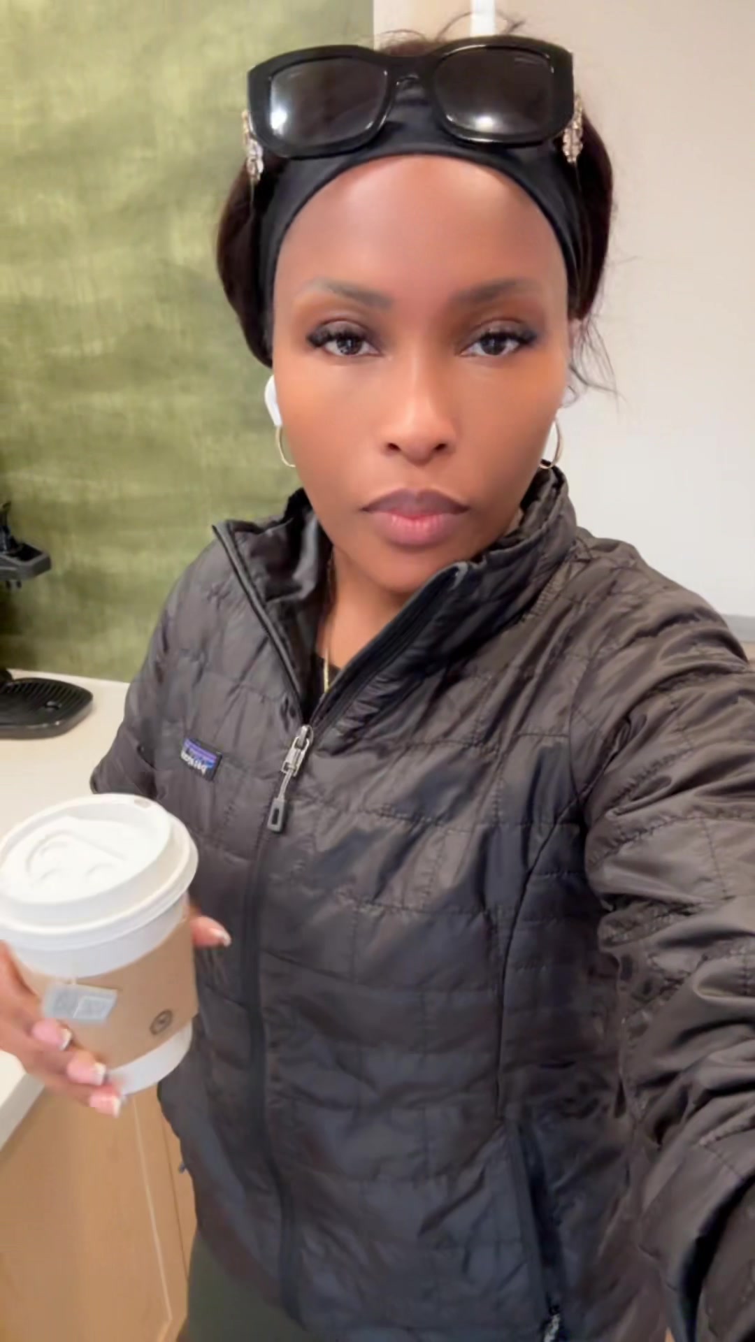 @Jlove25