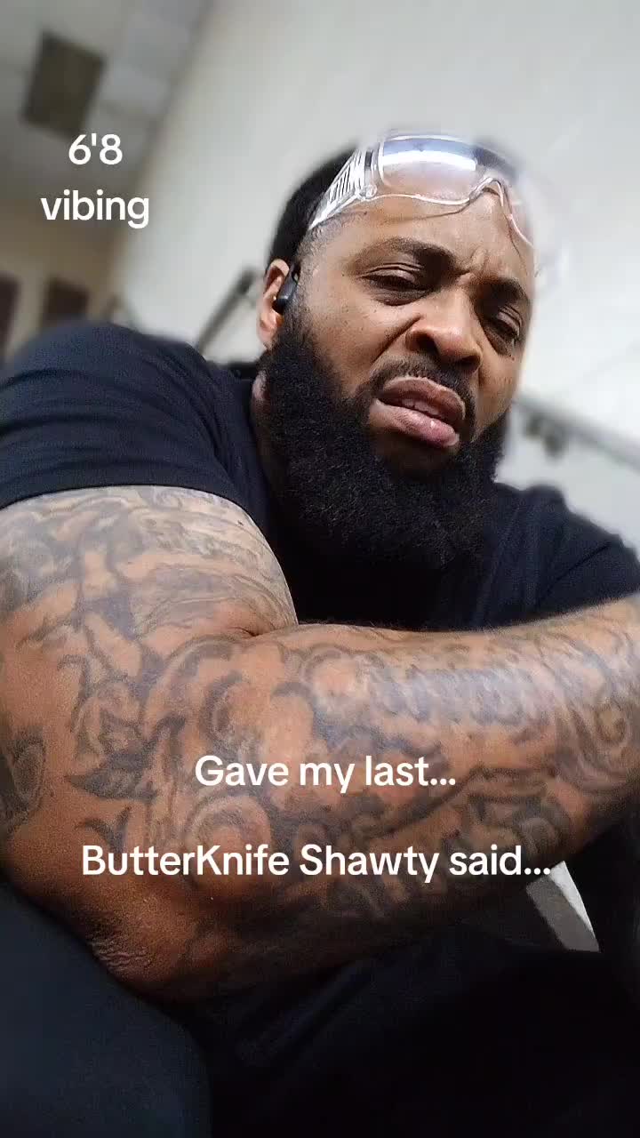 @Millionaire 6foot8._giant🫆🫆